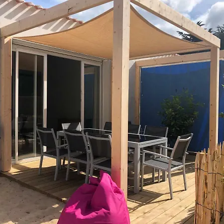 Holiday home Les De La Clere *